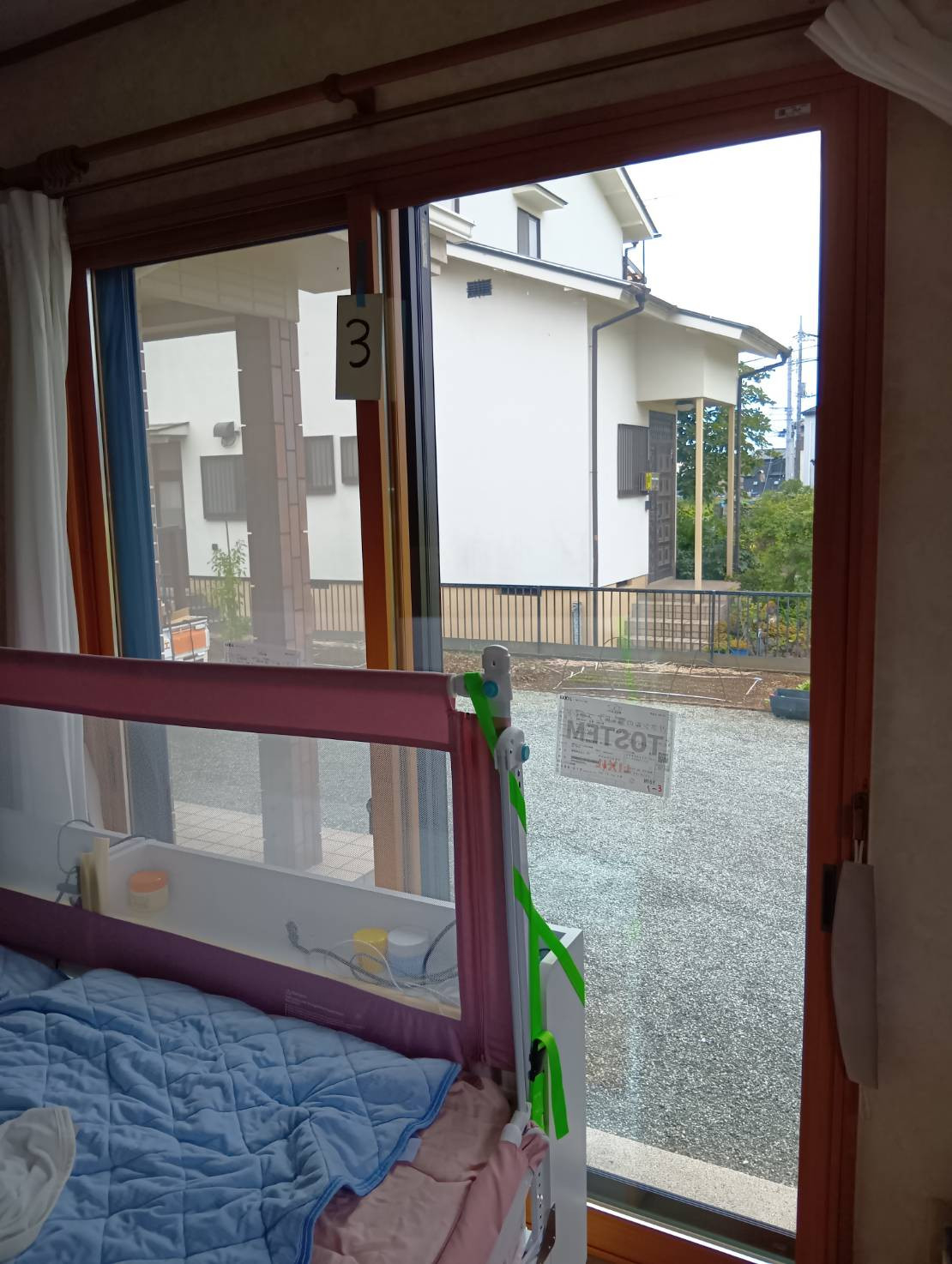 大成トーヨー住器のインプラス｜内窓取付｜二重窓｜補助金活用｜１日施工｜壁を壊さないリフォーム｜小田原市の施工後の写真1