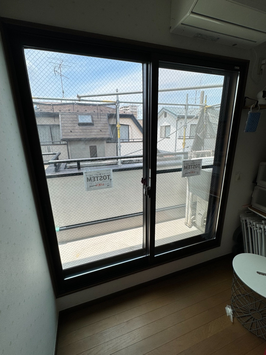 そうぶwindow&doorの【江戸川区】日差しが気になる南向きの窓に内窓インプラスの施工後の写真3