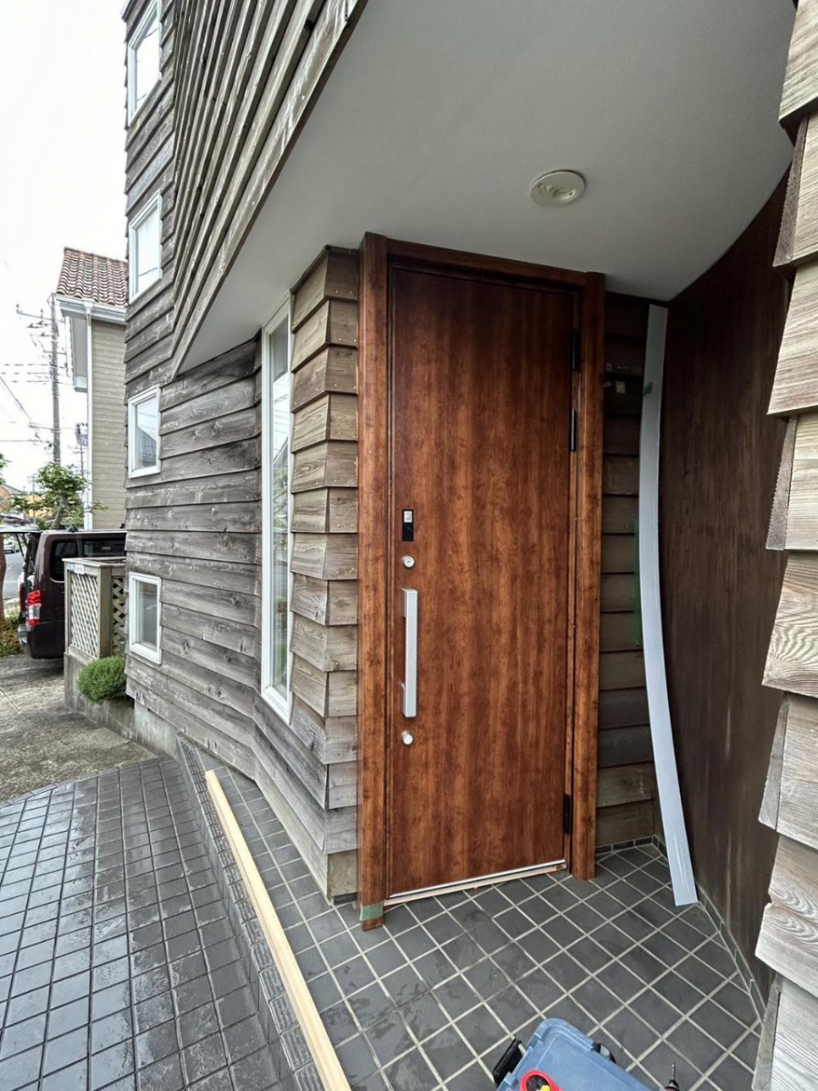 そうぶwindow&doorの【茨城県取手市】補助金を使って玄関ドア交換してきました!の施工後の写真1