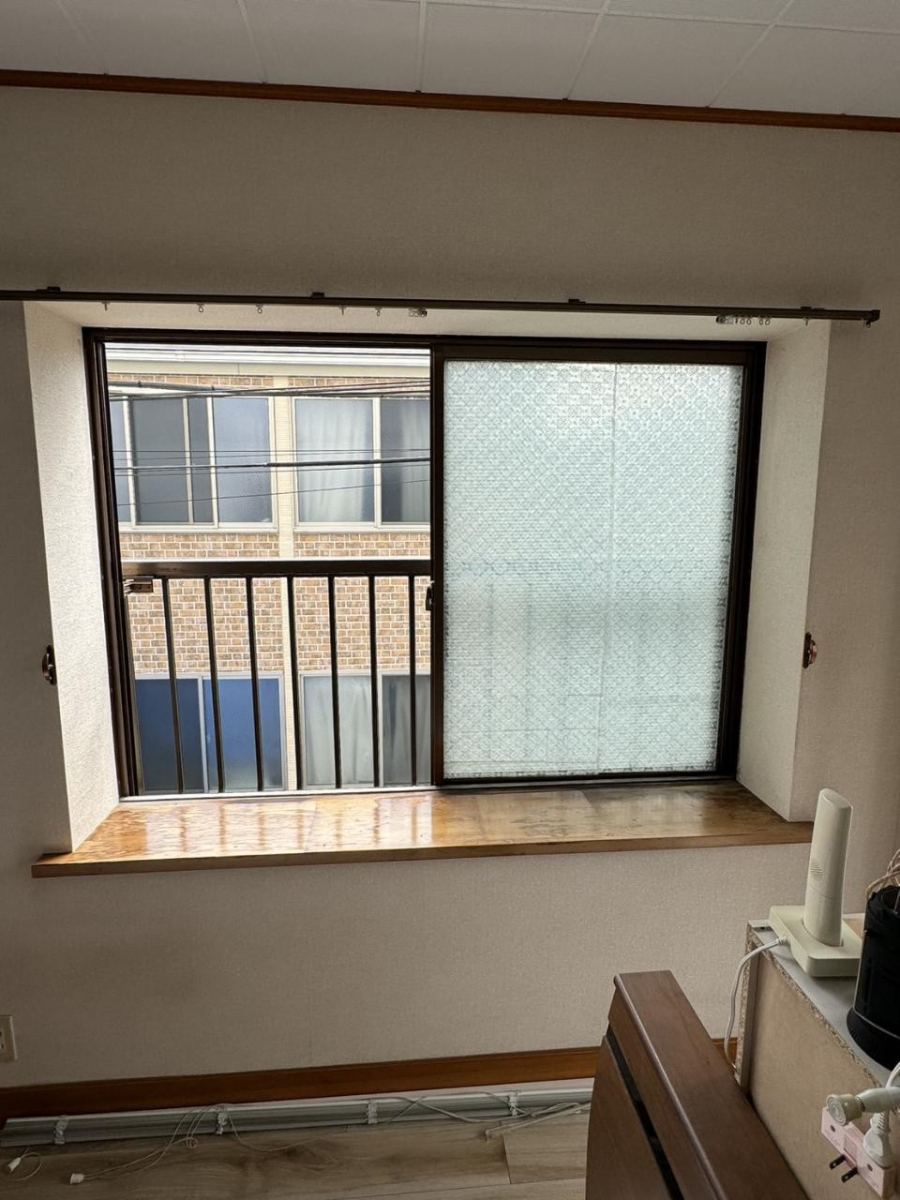 そうぶwindow&doorの【葛飾区】寝室の窓に内窓インプラス設置工事の施工前の写真1