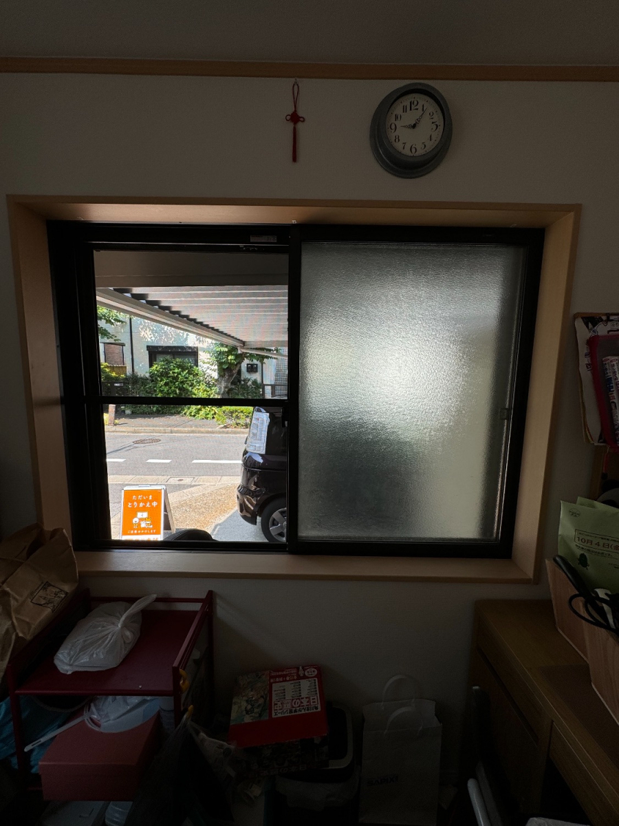 そうぶwindow&doorの【小岩】お部屋全体の窓の内窓インプラス設置工事!!の施工前の写真1