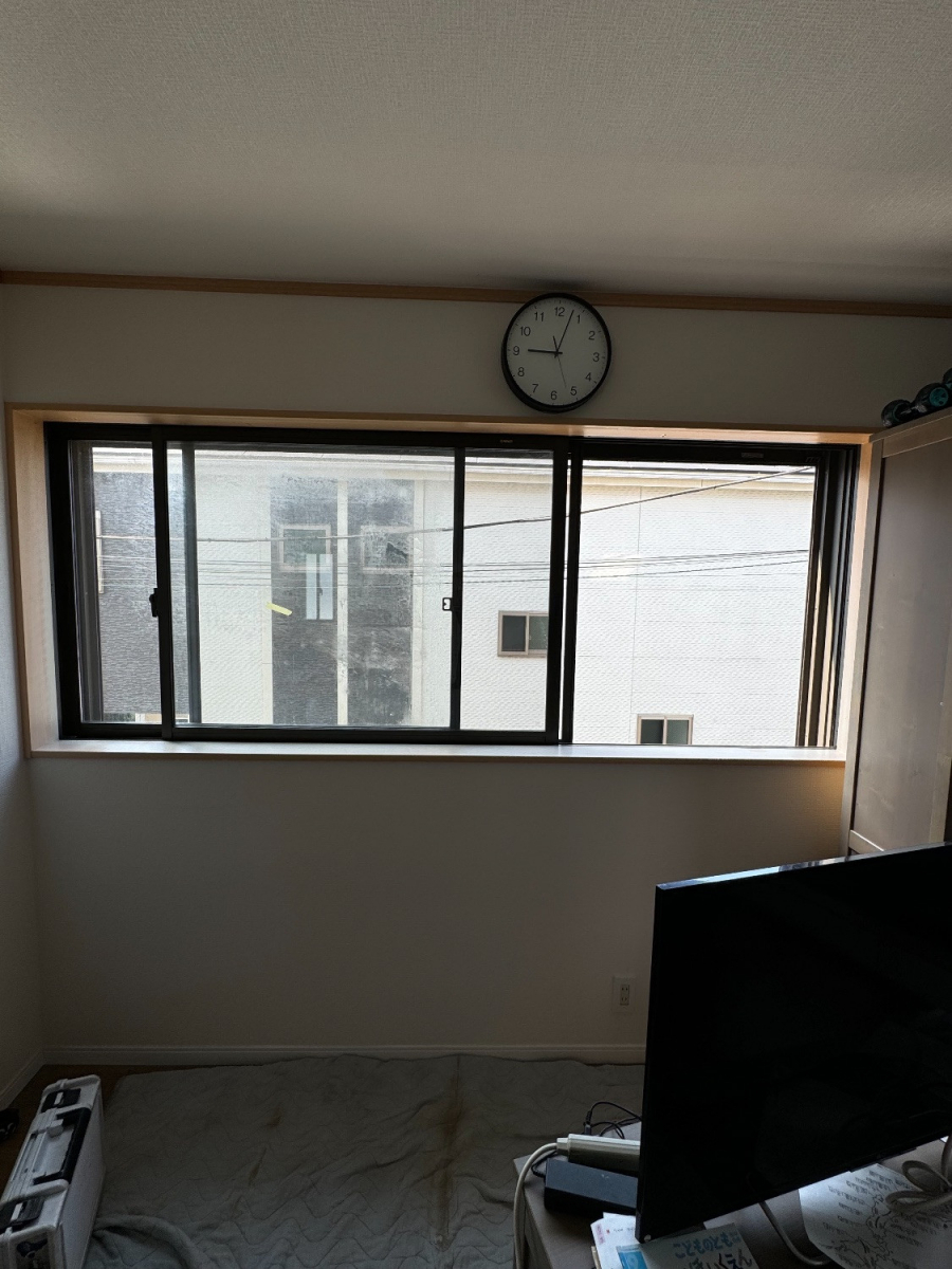 そうぶwindow&doorの【小岩】お部屋全体の窓の内窓インプラス設置工事!!の施工前の写真2