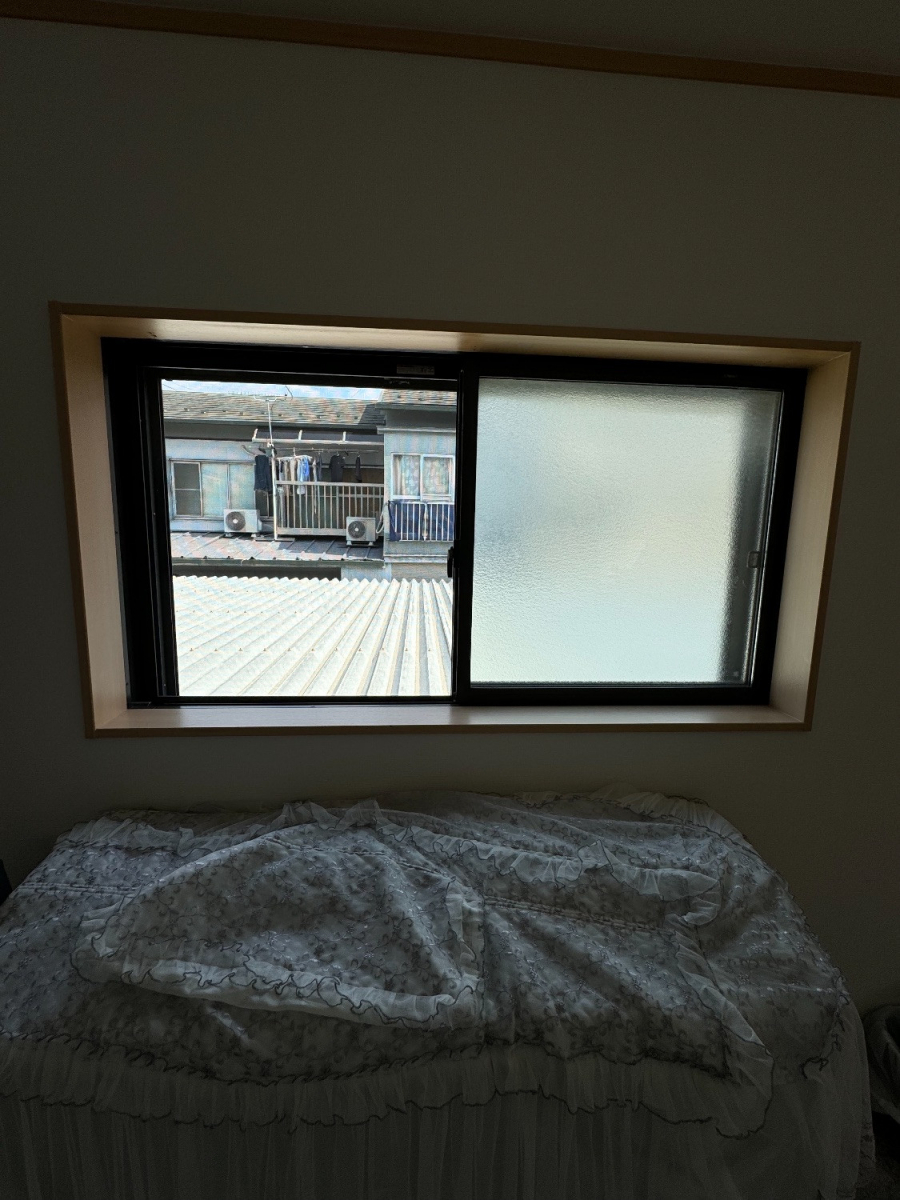 そうぶwindow&doorの【小岩】お部屋全体の窓の内窓インプラス設置工事!!の施工前の写真3
