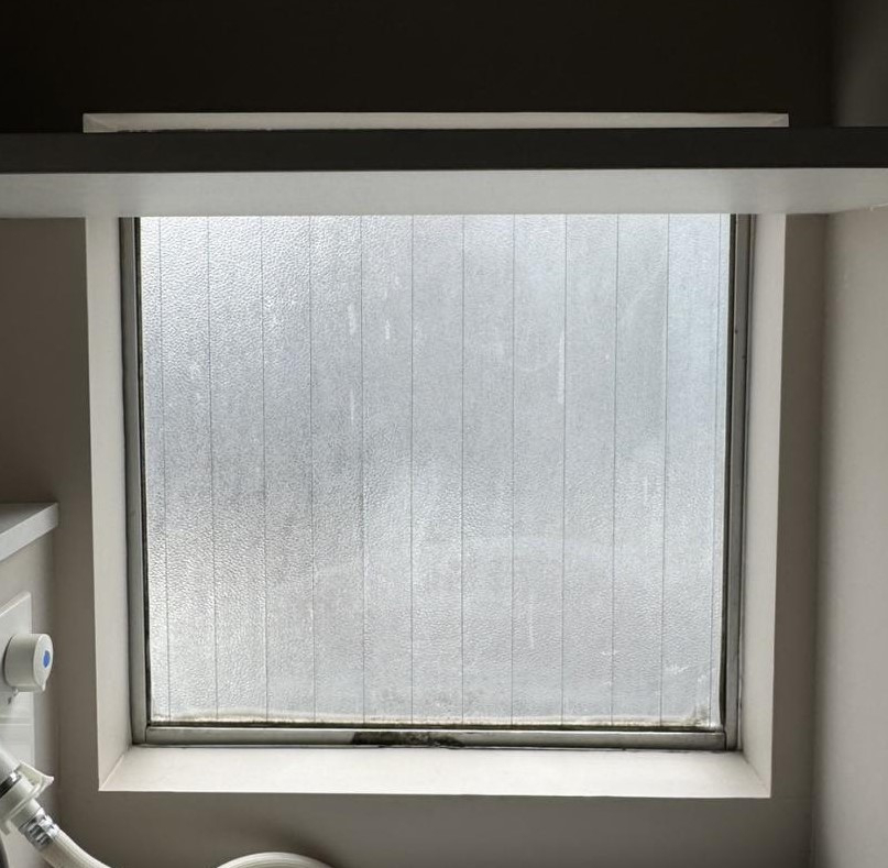 そうぶwindow&doorの【目黒区】はめゴロシ窓(FIX窓)に内窓インプラス設置してきました(^^)/の施工前の写真2