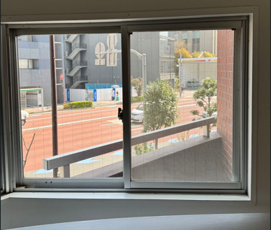 そうぶwindow&doorの【江東区】補助金を使ってお部屋の窓すべてに内窓を取付してきました(^^)/の施工前の写真1