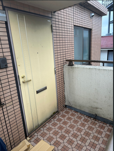 そうぶwindow&doorの【葛飾区】マンションの玄関ドアを交換してきました🎵の施工前の写真1
