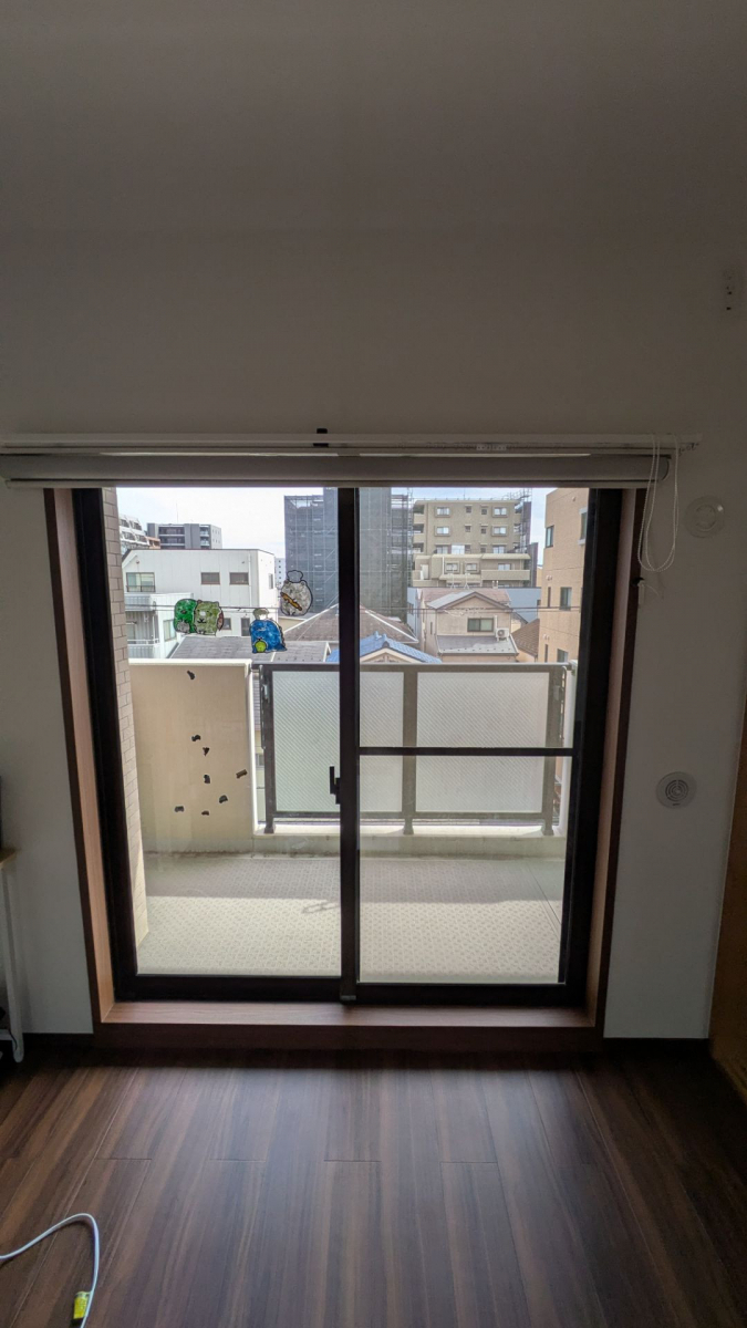 そうぶwindow&doorの【江戸川区】大型トラックが『トミカ』並みの静かさになりました。🚚テレビの音が聞こえないお客様…の施工前の写真1