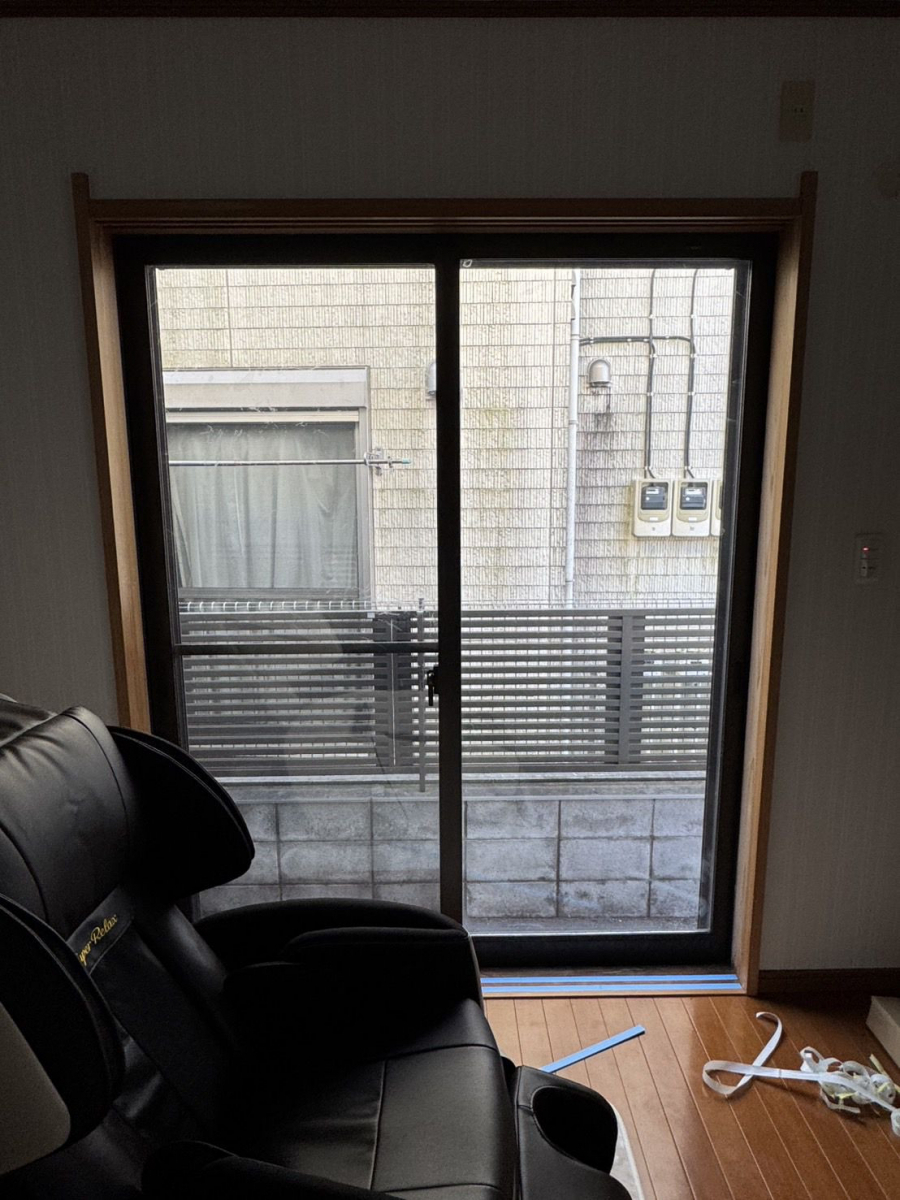 そうぶwindow&doorの【江戸川区】夜中にトイレに起きるのが怖いから窓をリフォームしたい。「さらば、氷の城。」の施工前の写真2