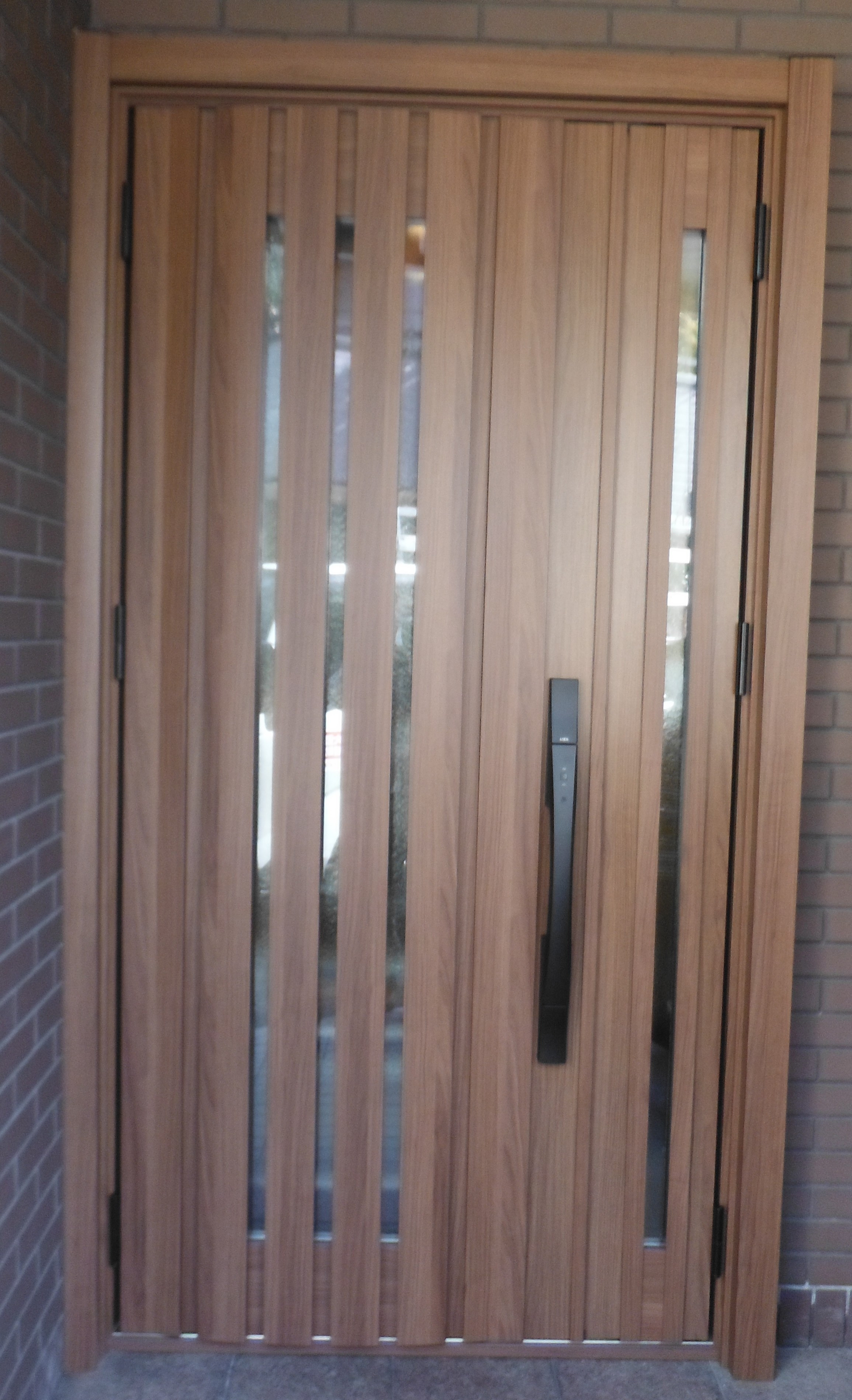 そうぶwindow&doorの【墨田区】築年数が経って劣化した玄関ドアを交換したい！🚪の施工後の写真1