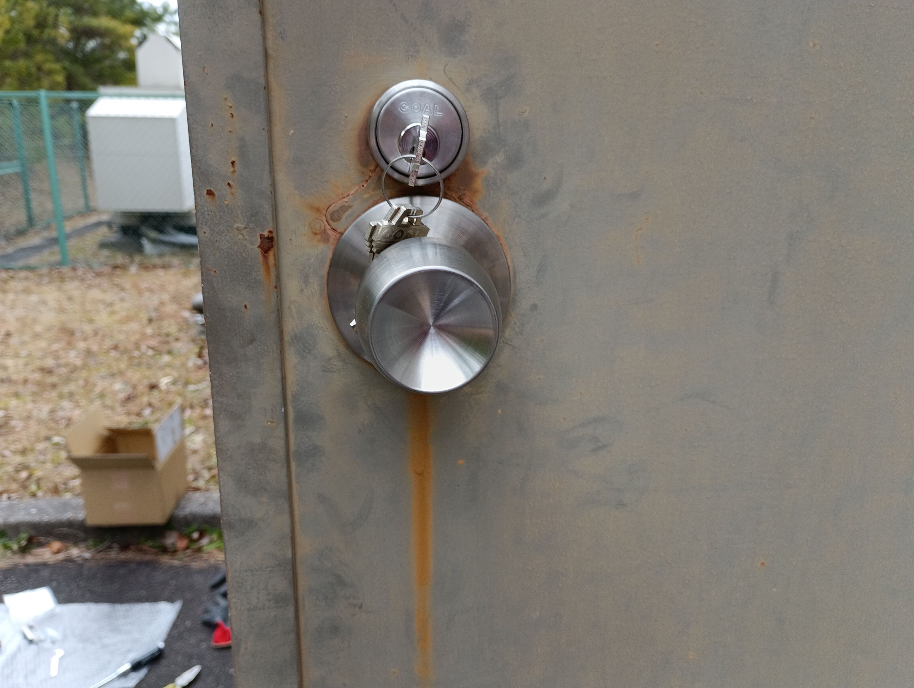 小島硝子の錆び付いてしまい施解錠ができなくなった鍵を交換工事。の施工事例詳細写真3