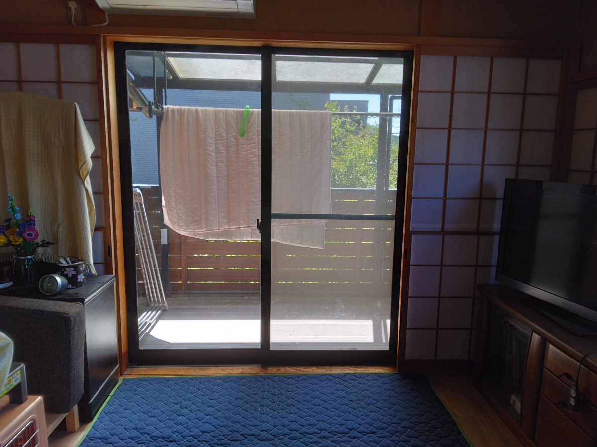 小島硝子の寝室に内窓設置で断熱リフォーム。の施工前の写真1
