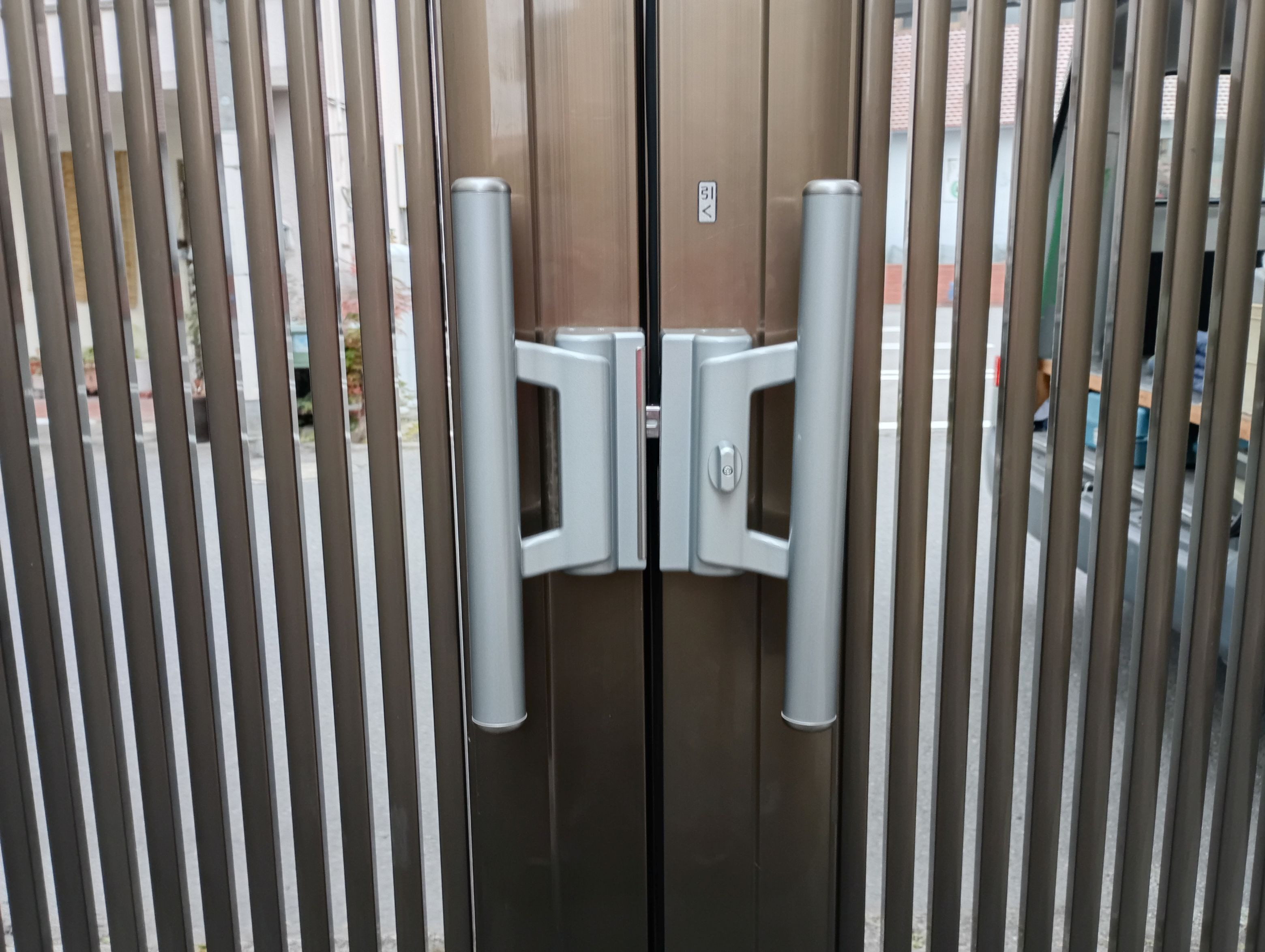 小島硝子の施錠ができなくなった門扉錠の交換工事。の施工後の写真2