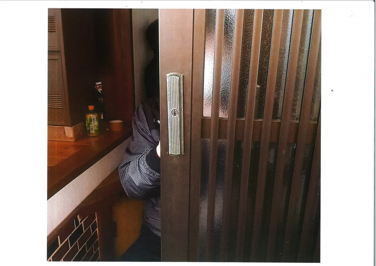 江﨑の【出水市】玄関引戸錠取替えの施工前の写真1