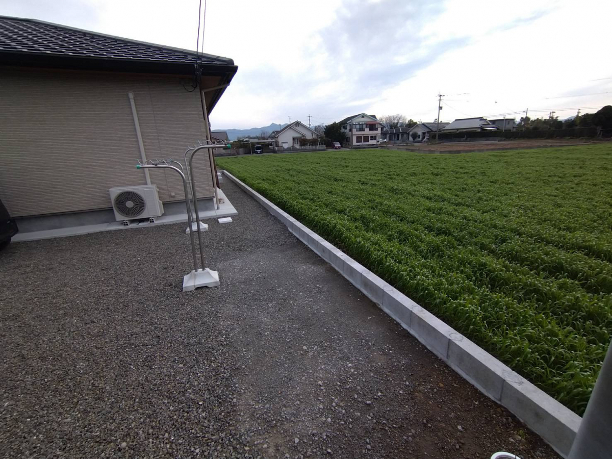 江﨑の【出水市】新築現場にフェンス取付の施工前の写真1