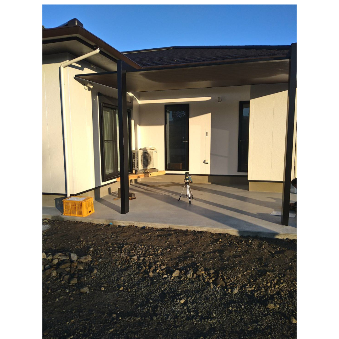 江﨑のデッキとカーポート取付の施工前の写真1