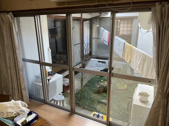 原田硝子店のLIXIL リプラスの施工前の写真1