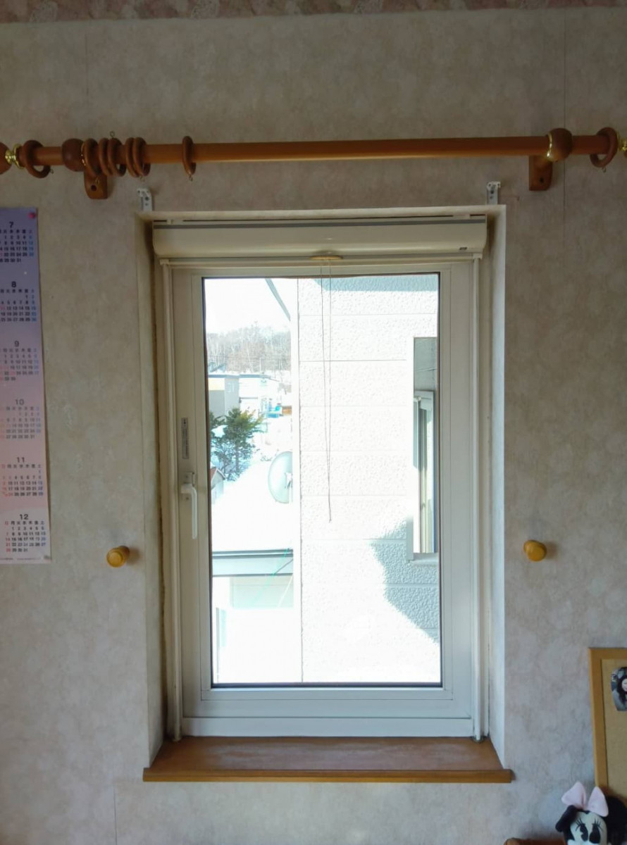 トカチトーヨー住器の【短時間で完了】内窓で冬の寒さをやわらげ、快適性と省エネ性を向上【窓リノベ補助金】の施工前の写真1