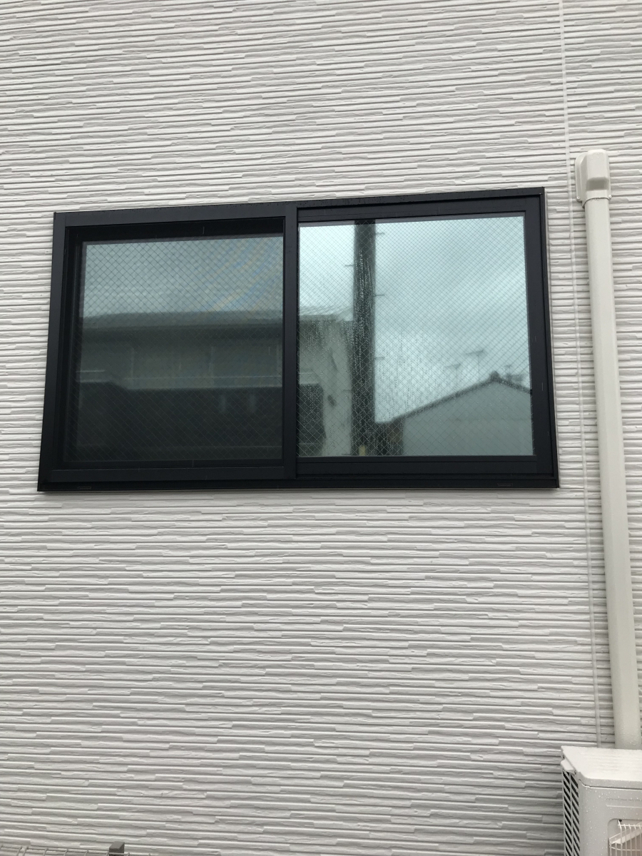 アイユーの防犯対策の施工前の写真1