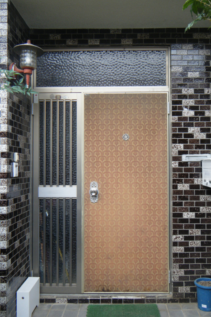 三次の安芸高田市 | N様邸 | 玄関ドアリフォームの施工前の写真1