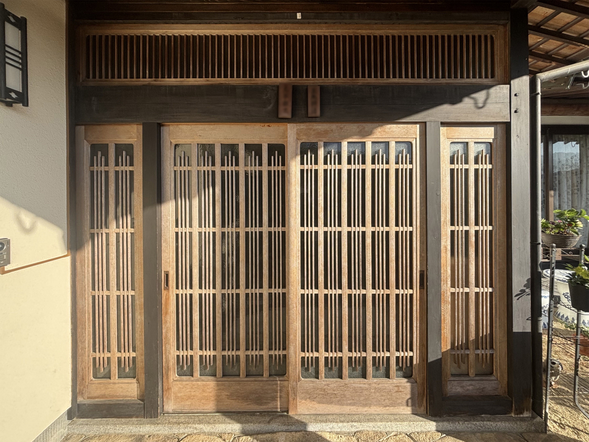 三次トーヨー住器の安芸高田市 | T様邸 | リシェント和風玄関引戸リフォームの施工前の写真1