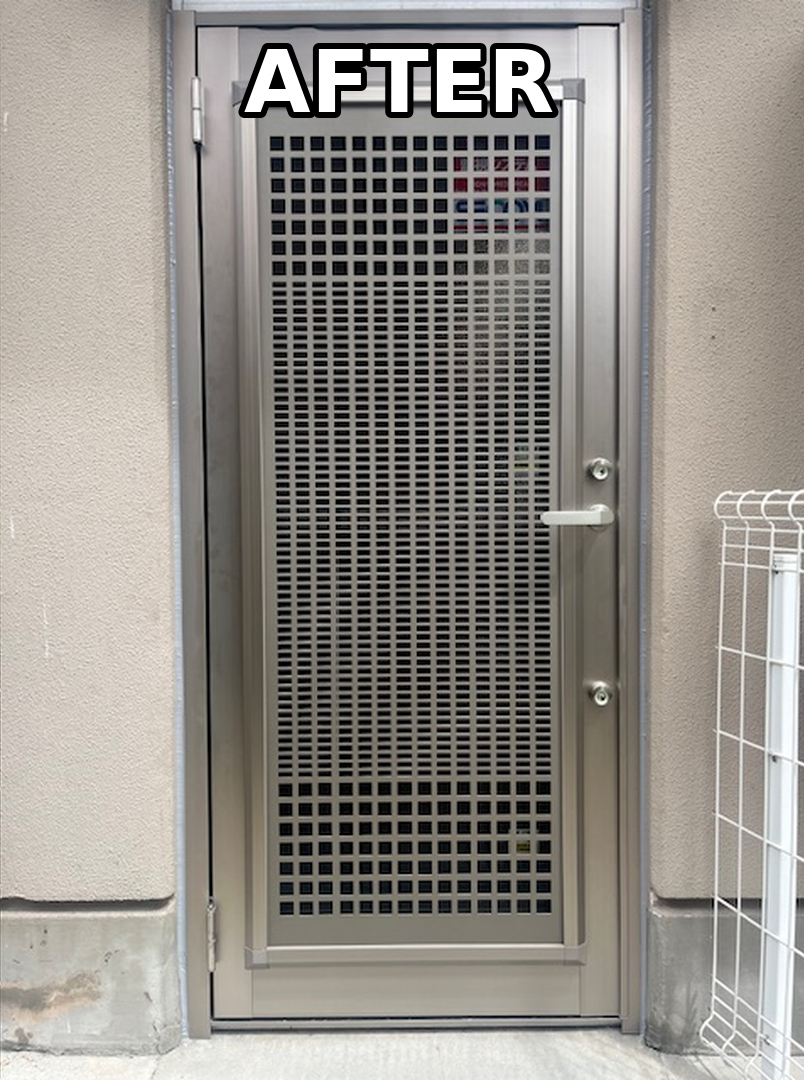 窓お助け隊ホリカワの【名古屋市天白区】防犯性アップ！犯罪から店を守るドアリフォームの施工後の写真1