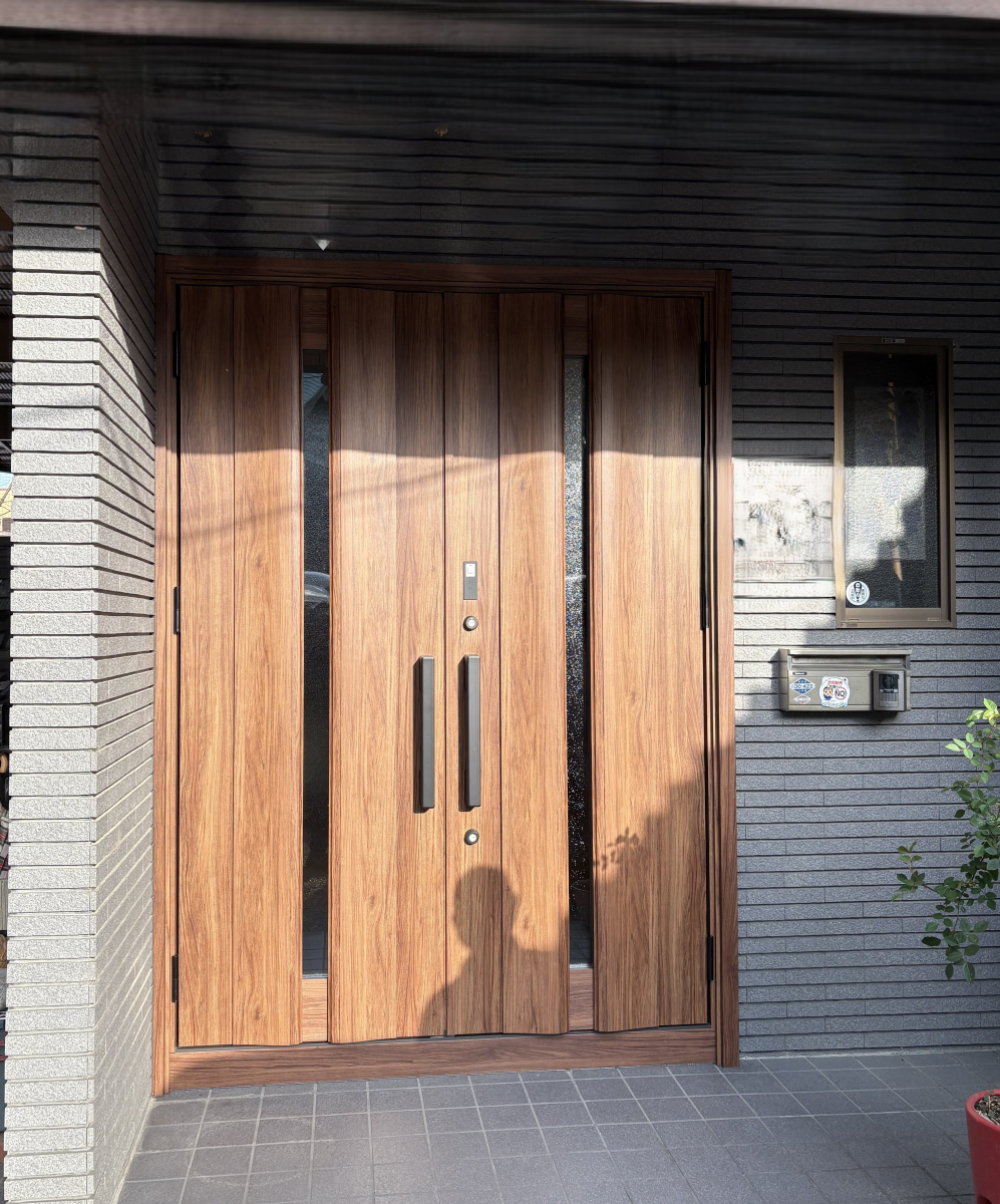 京都サッシセンターの玄関ドア交換の施工後の写真1