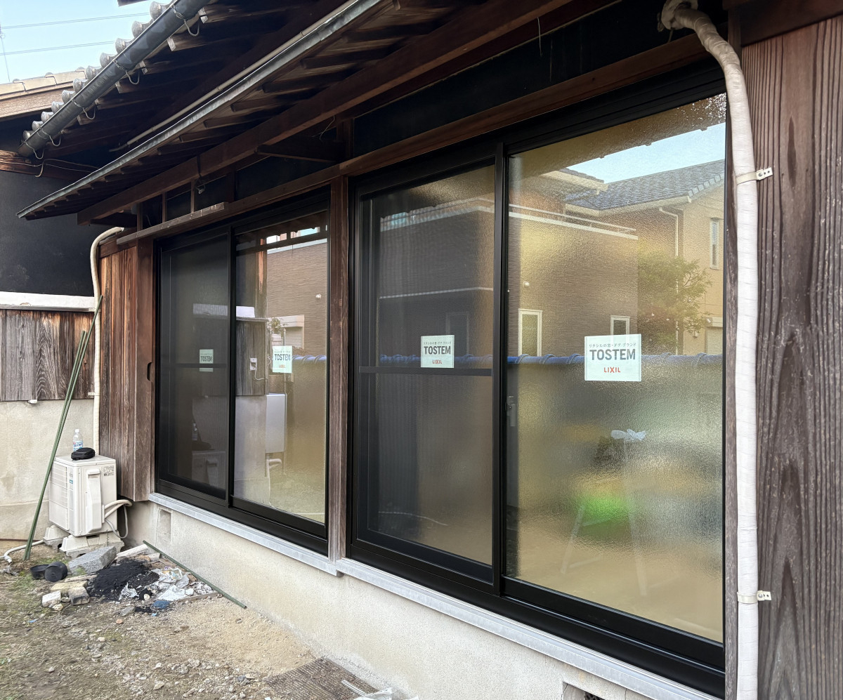 京都サッシセンターの住宅省エネ補助金を活用してカバー工法で窓交換の施工後の写真1