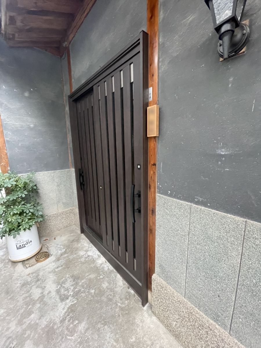 ヤスオ疊店の【神戸市垂水区】O様 玄関を新調!!!の施工後の写真1