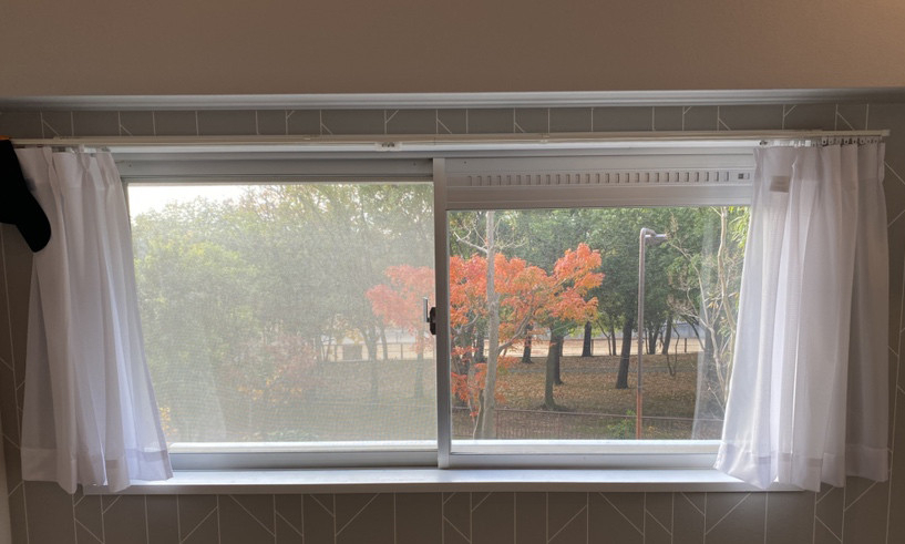 ヤスオ疊店の色選びから開き方までこだわった内窓リフォーム事例の施工前の写真2