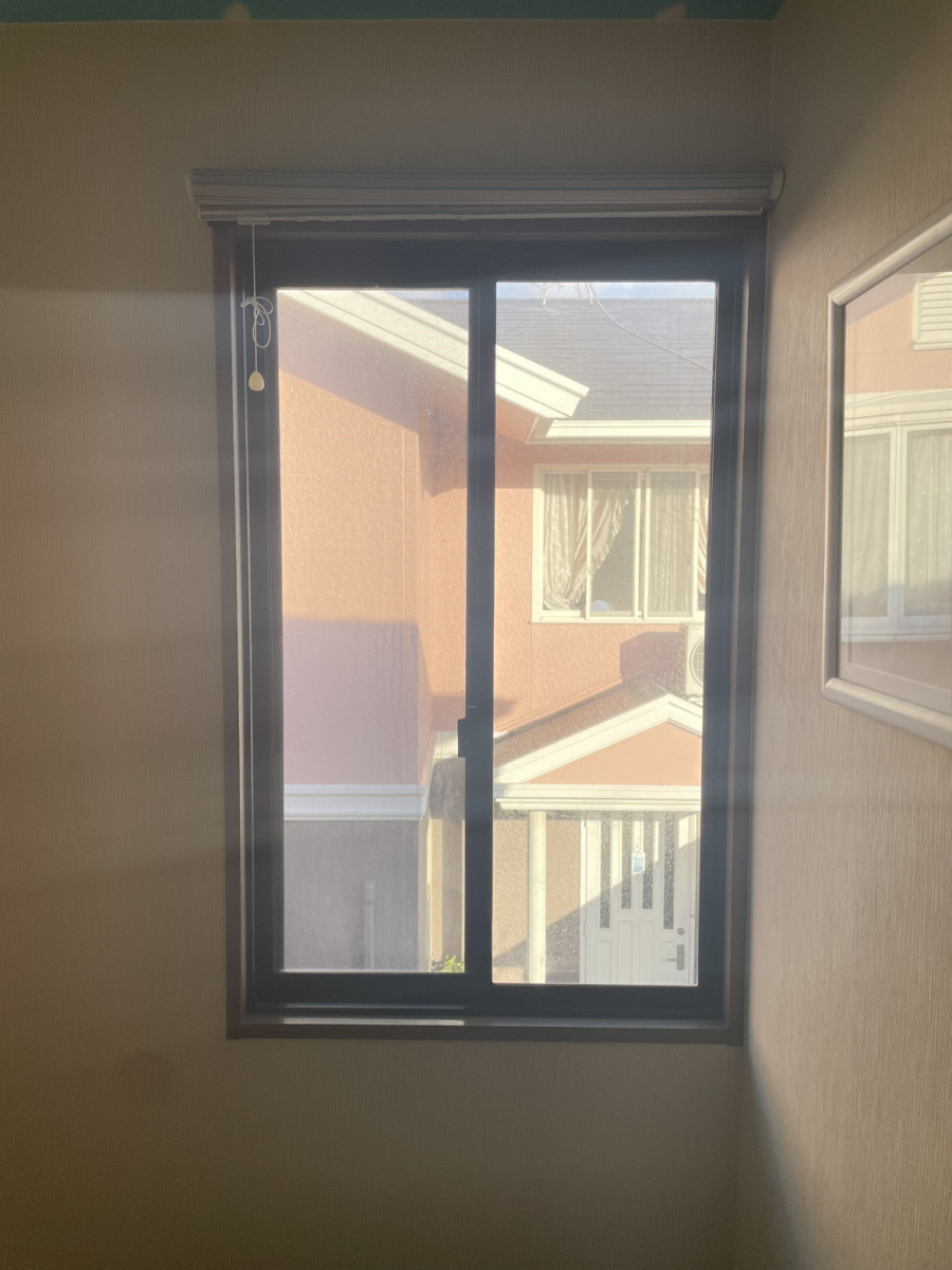 ヤスオ疊店の補助金を活用！内窓8ヶ所設置で快適さがぐっとアップ🪟✨の施工前の写真2