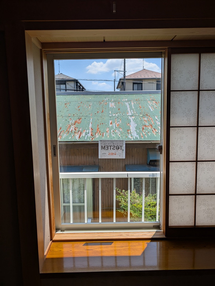 井山サッシ工業の【平塚市】内部結露...ペアガラス交換　第二期工事の施工後の写真1