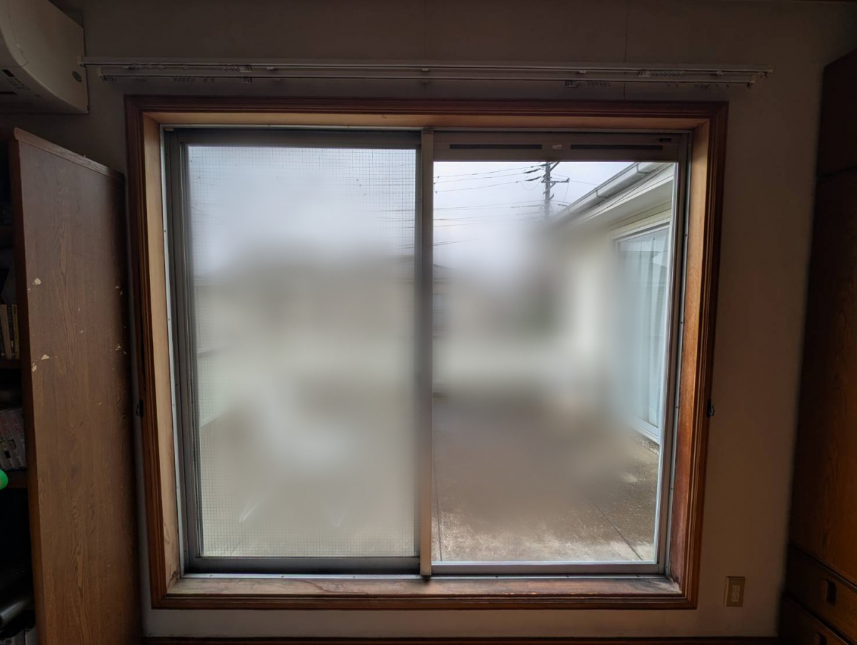 井山サッシ工業の【平塚市】内窓で気密性UP！補助金制度を利用してお得に快適！の施工前の写真2