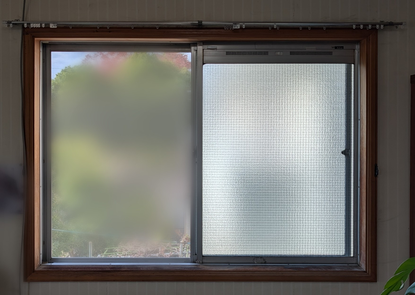 井山サッシ工業の【平塚市】内窓で気密性UP！補助金制度を利用してお得に快適！の施工前の写真2