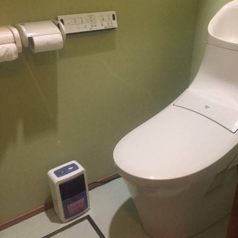 住まいの工事屋さんのトイレを新しくしました施工事例写真1