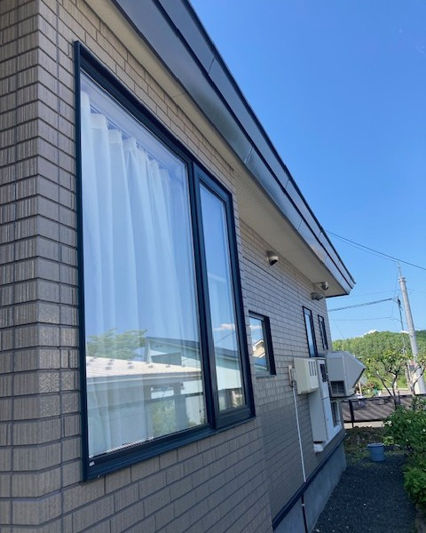 住まいの工事屋さんの補助金を利用してトリプルサッシに交換しました。の施工前の写真2
