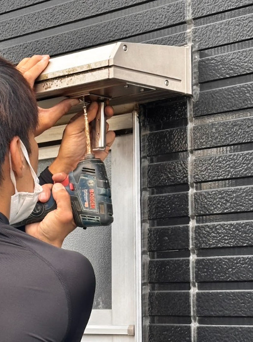 石田トーヨー住器 都城支店の最も効果のある遮熱方法の施工後の写真1