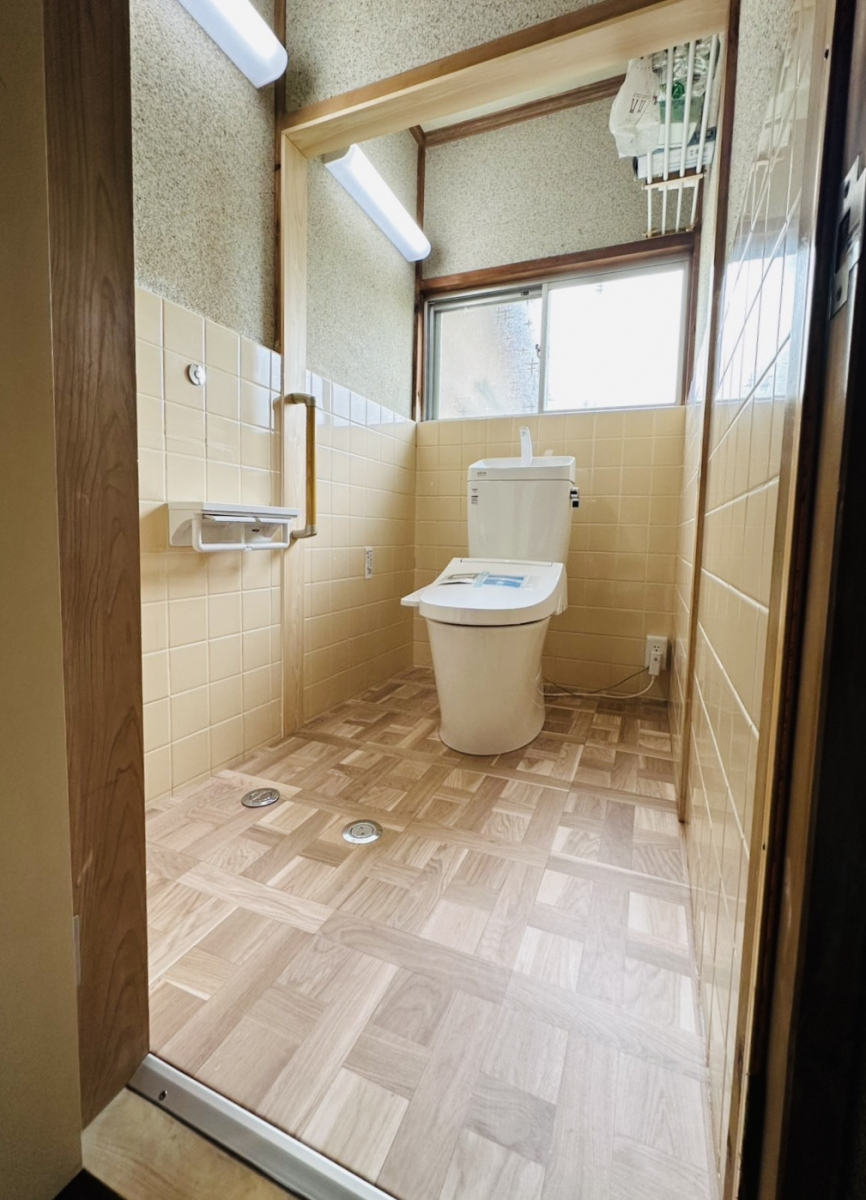 ユーライフのトイレ改修工事の施工後の写真2