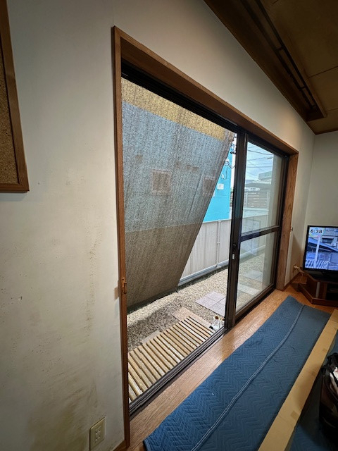 ユーライフの内窓で寒さ対策!!の施工前の写真1