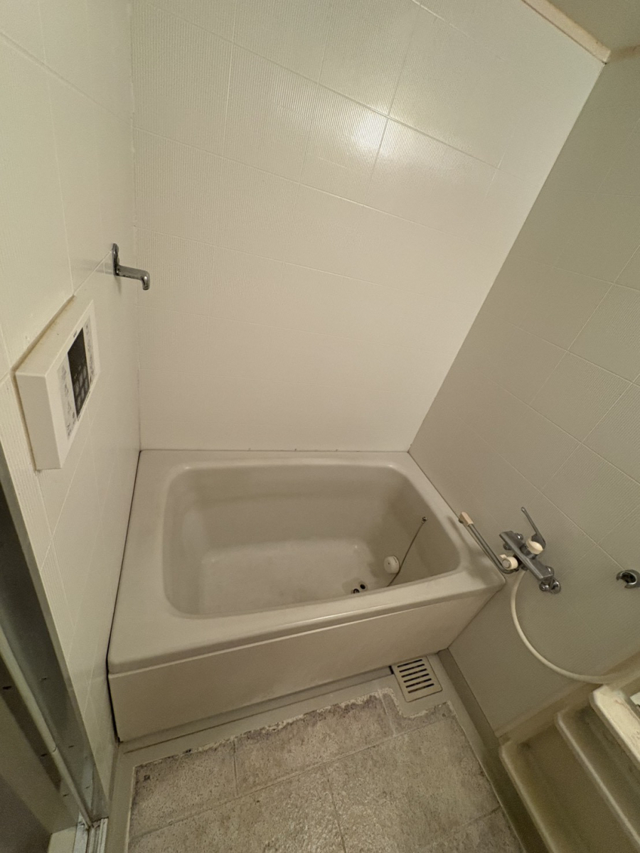 ユーライフの毎日のお風呂を癒しとくつろぎの空間にの施工前の写真2