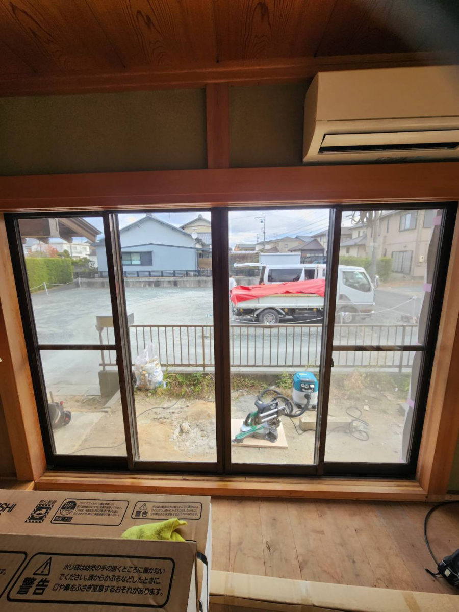 ユーライフの和室の雰囲気をそのままに内窓リフォームの施工前の写真1
