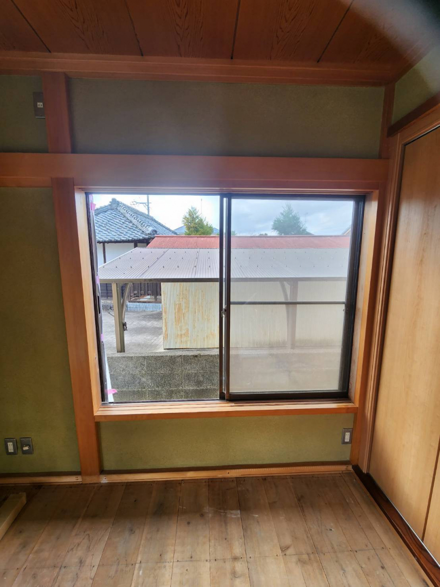 ユーライフの和室の雰囲気をそのままに内窓リフォームの施工前の写真3