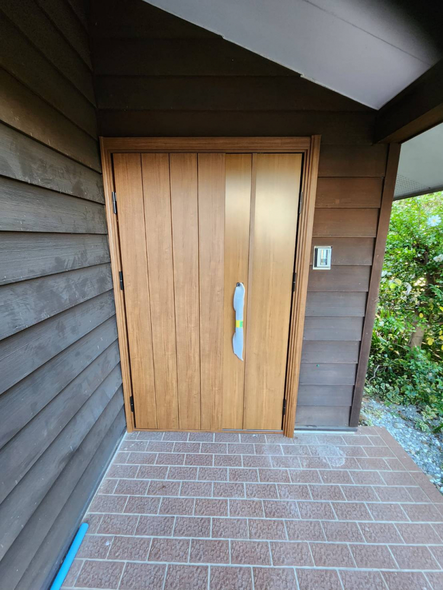 ユーライフの玄関をリフォームしてスマートな暮らしへの施工後の写真1