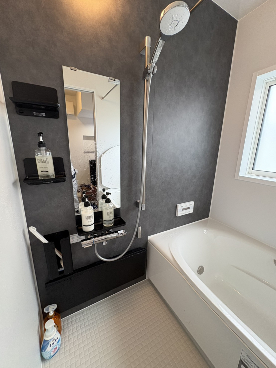 ユーライフの浴室リフォームと同時に窓の取替えもしました‼の施工後の写真2