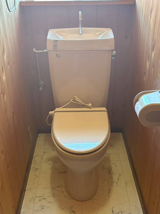 ユーライフのトイレをリフォームして日々の生活を快適に✨の施工前の写真1