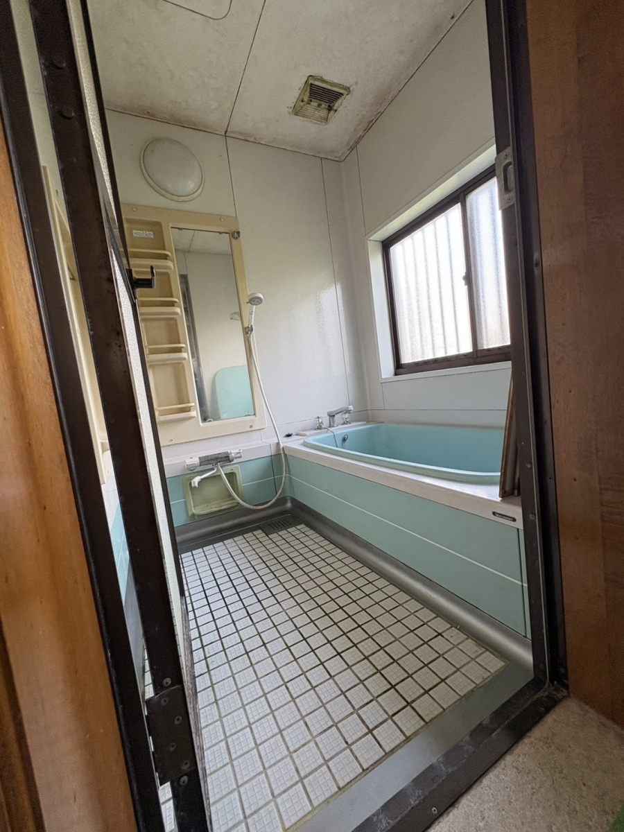 ユーライフの浴室と洗面室をリフォームしました✨の施工前の写真1