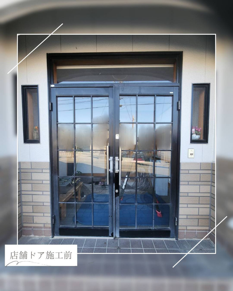 ユーライフの安心と快適のいいとこ取り‼新しい玄関引戸で暮らしが変わる✨の施工前の写真1