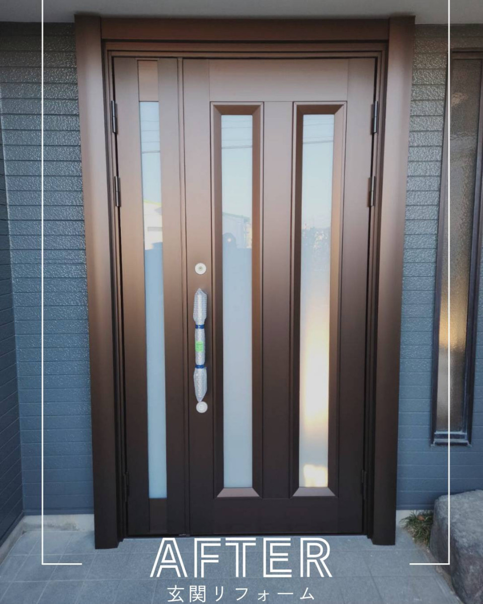 ユーライフの❝家の顔❞を1日でリフォーム✨玄関ドアを取替えましたの施工後の写真1