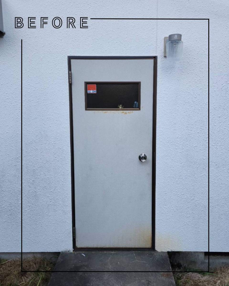 ユーライフの1日でリフォームが完了します！勝手口ドアを取替えました😊の施工前の写真1