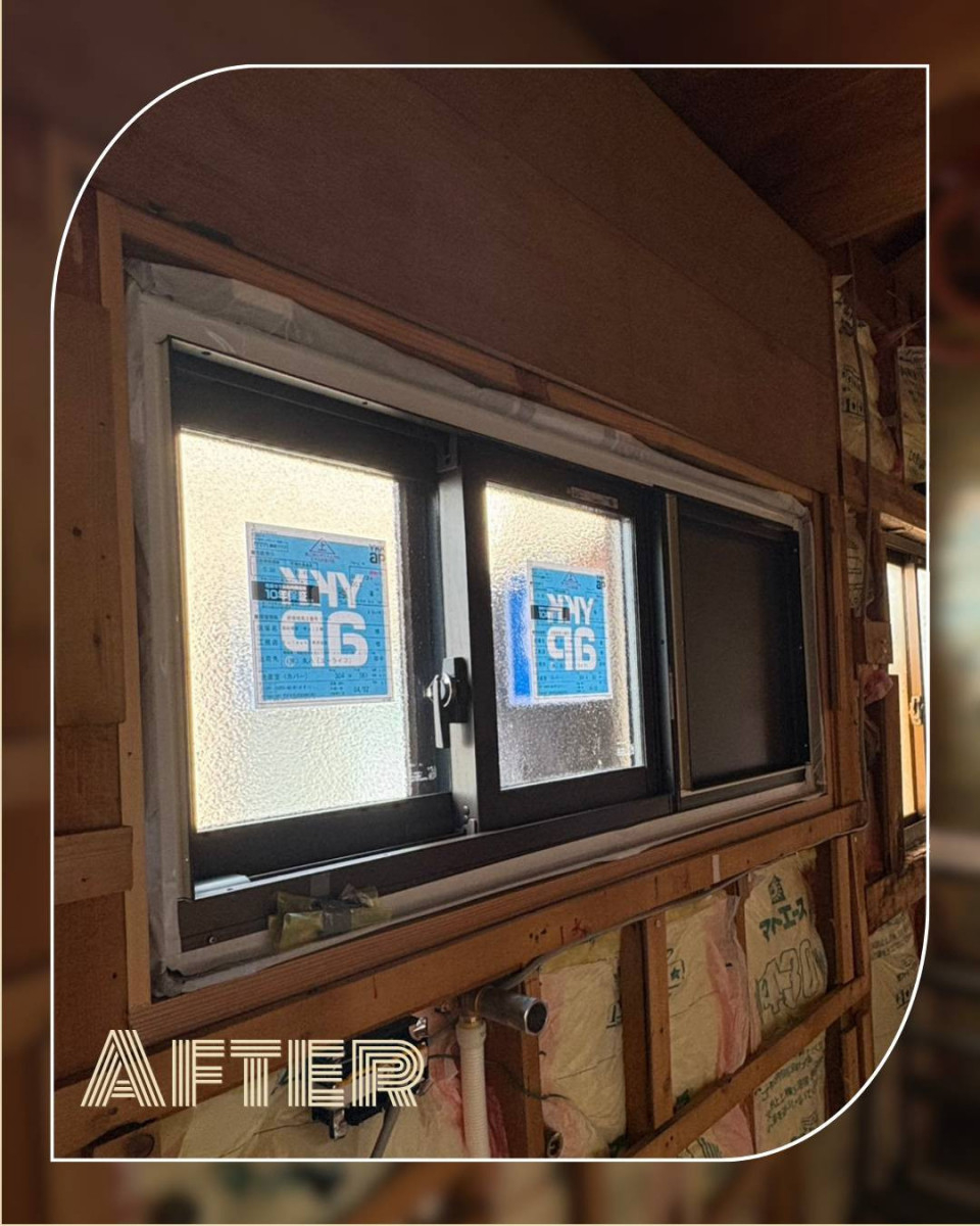 ユーライフのちょうどいいサイズで快適に😊洗面室の窓を小さくリフォームの施工後の写真2