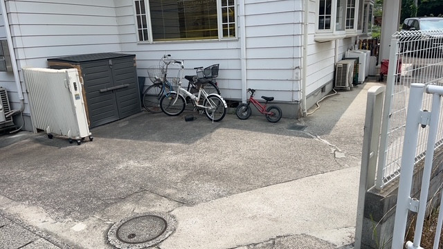 山本ガラスの修繕して使用してきましたが・・の施工前の写真1